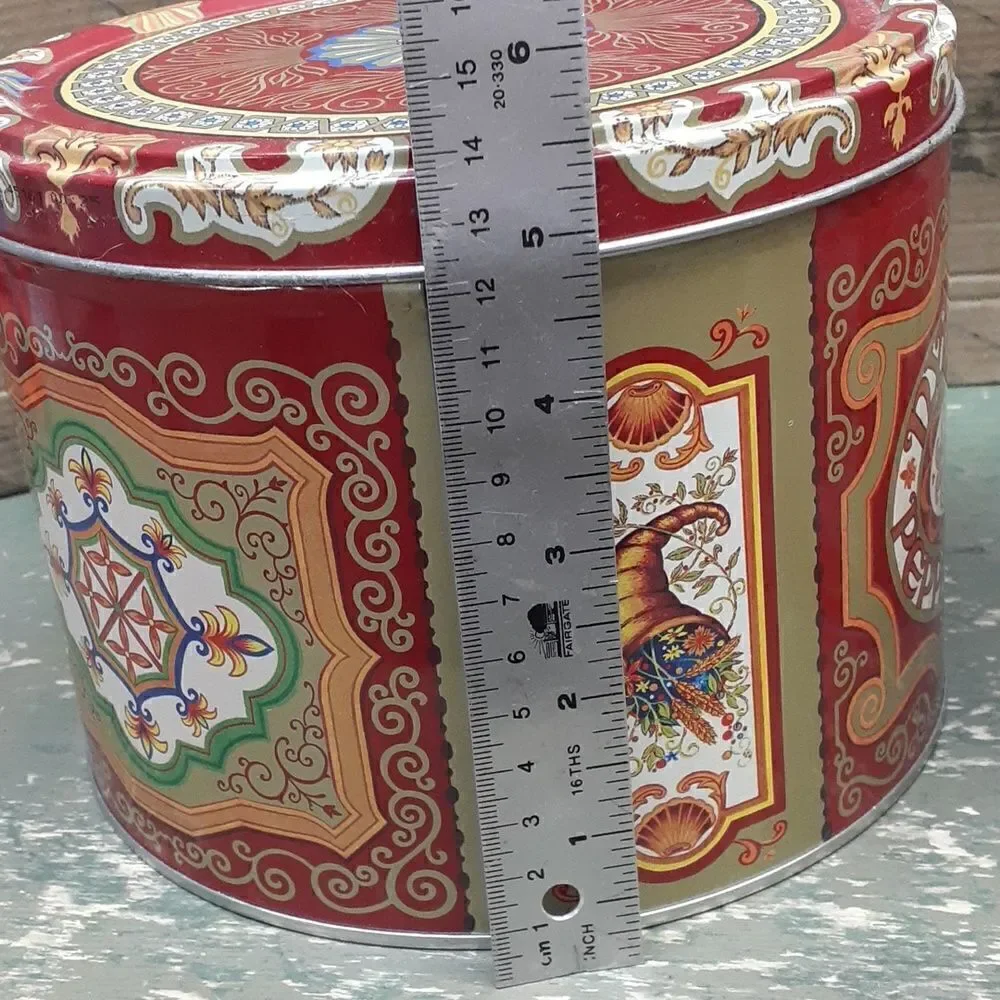 ‎Bundle of 3 beautiful floral collectors tins.